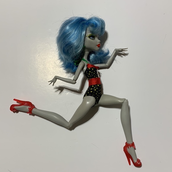 Skull Shores Ghoulia Yelps no jewelry - Picture 5 of 7